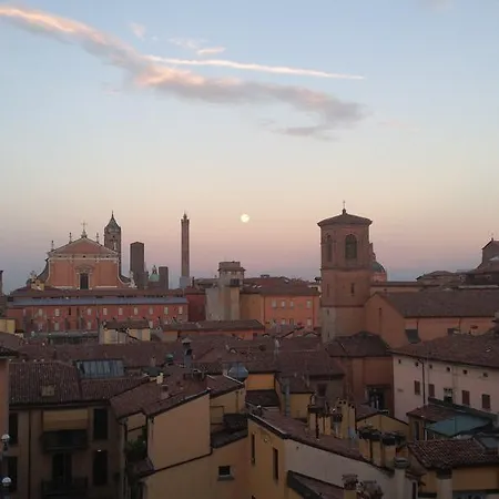 Alojamento de Acomodação e Pequeno-almoço Bnb Topview Bologna *